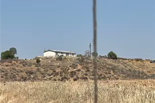 18600 Chippewa Rd, Lake Elsinore, CA 92532 - Photo 2