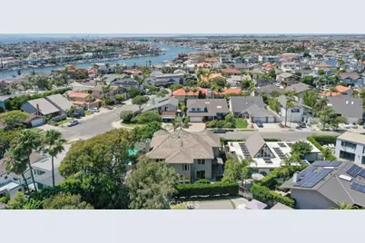 16802 Kamalii Drive, Huntington Beach, CA 92649 - Photo 10