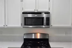 2110 Almeria St, Corona, CA 92879 - Photo 10