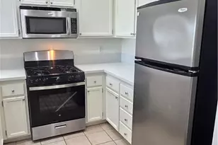 2110 Almeria St, Corona, CA 92879 - Photo 12