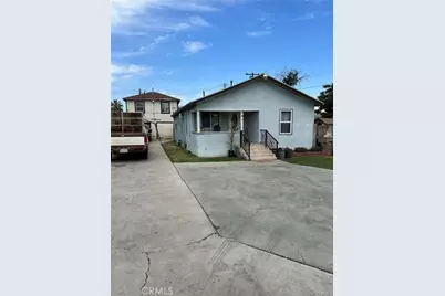 241 L Street, Bakersfield, CA 93304 - Photo 1
