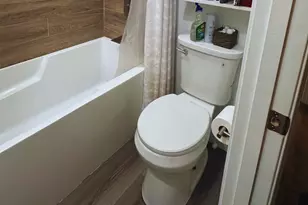 1017 S Chester Ave, Compton, CA 90221 - Photo 20