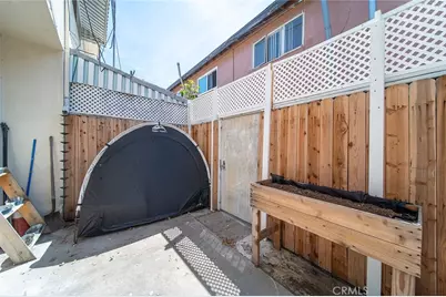 1260 E 4th Street #6, Long Beach, CA 90802 - Photo 28