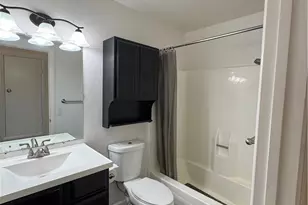 917 S Sutter Creek Rd, Anaheim, CA 92804 - Photo 8