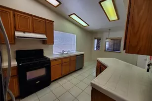 2137 Garland Way, Hemet, CA 92545 - Photo 10