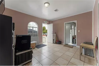 6504 Gage Avenue, Bell Gardens, CA 90201 - Photo 12