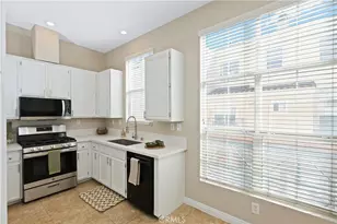 1062 S Romano Ct, Anaheim Hills, CA 92808 - Photo 12