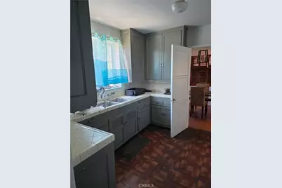 143 W 110th Street, Los Angeles, CA 90061 - Photo 10