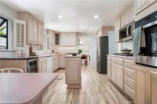 143 Roycroft Ave, Long Beach, CA 90803 - Photo 18