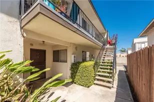 16052 Waikiki Ln, Huntington Beach, CA 92649 - Photo 2