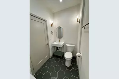 1241 W 22nd Street, Los Angeles, CA 90007 - Photo 8