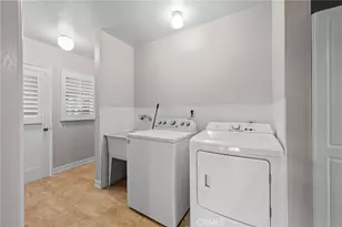 1101 W Sharon Rd, Santa Ana, CA 92706 - Photo 36