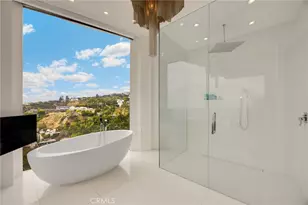 1609 Viewmont Dr, Los Angeles, CA 90069 - Photo 32