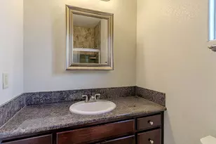 8632 S Fir Ave, Los Angeles, CA 90002 - Photo 14