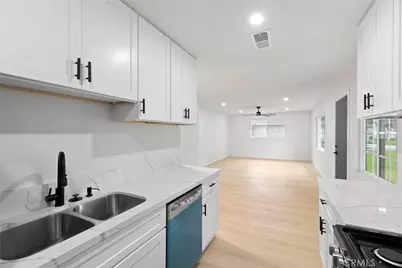 5847 Meadowbrook Lane, Riverside, CA 92504 - Photo 12