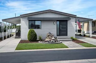 13 Palm Via, Anaheim, CA 92801 - Photo 2