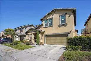 825 Sweetbay Ln, Los Angeles, CA 90059 - Photo 2