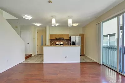 302 E 19th Street #7, Long Beach, CA 90806 - Photo 8