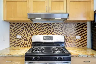 302 E 19th Street #7, Long Beach, CA 90806 - Photo 4