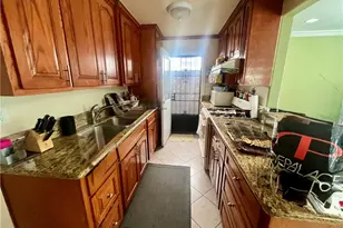 933 S La Verne Ave, East Los Angeles, CA 90022 - Photo 16