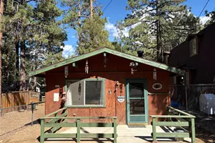 343 Holmes Ln, Sugarloaf, CA 92386 - Photo 1