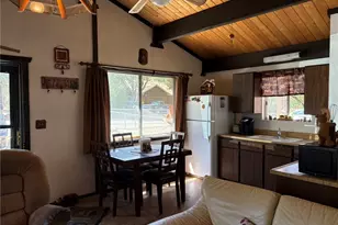 343 Holmes Ln, Sugarloaf, CA 92386 - Photo 6