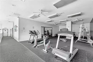 5585 E Pacific Coast Hwy, Long Beach, CA 90804 - Photo 22