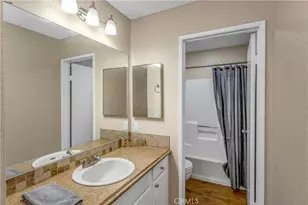 16581 Grunion Ln, Huntington Beach, CA 92649 - Photo 32