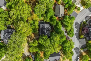 27963 St Bernard Ln, Lake Arrowhead, CA 92352 - Photo 42