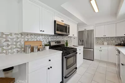 6101 Fulton Avenue #8, Van Nuys, CA 91401 - Photo 14