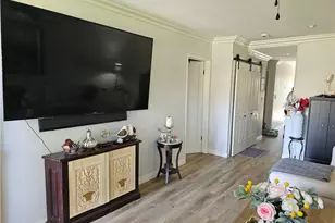 654 W Main St, Tustin, CA 92780 - Photo 6