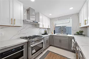 2137 Miramar, Newport Beach, CA 92661 - Photo 22