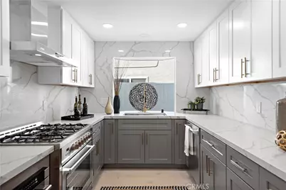 2137 Miramar, Newport Beach, CA 92661 - Photo 18