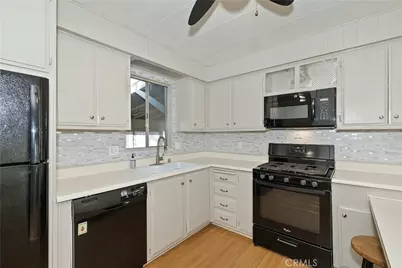 391 Montclair Dr #41, Big Bear City, CA 92314 - Photo 14