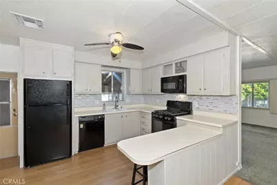 391 Montclair Dr #41, Big Bear City, CA 92314 - Photo 12