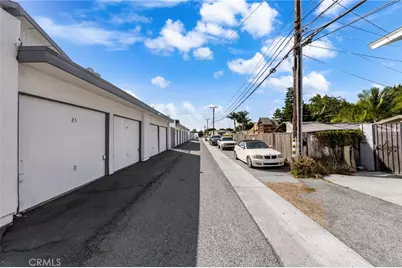 111 N Stanford Avenue, Fullerton, CA 92831 - Photo 22