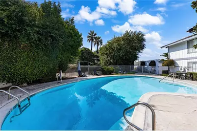 111 N Stanford Avenue, Fullerton, CA 92831 - Photo 16