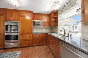 8921 Kennelly Ln, Anaheim, CA 92804 - Photo 6