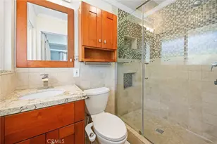 8921 Kennelly Ln, Anaheim, CA 92804 - Photo 10