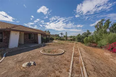 16220 Stone Ridge, Riverside, CA 92504 - Photo 8