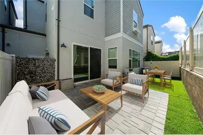 4166 4166 Horvath #106, Corona, CA 92883 - Photo 2