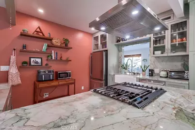 456 Cherry Avenue, Long Beach, CA 90802 - Photo 32