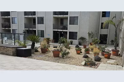 1140 E Ocean Boulevard #109, Long Beach, CA 90802 - Photo 2