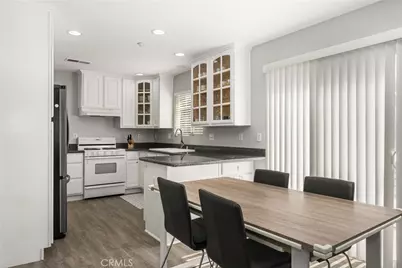 418 E Olive #B, Monrovia, CA 91016 - Photo 12