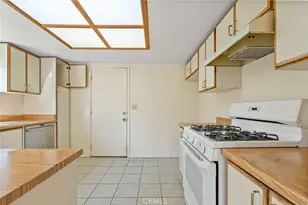 1700 E Ave Q14 # 8, Palmdale, CA 93550 - Photo 12