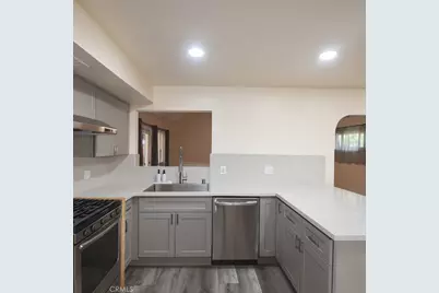 6631 Walton, Huntington Beach, CA 92647 - Photo 4