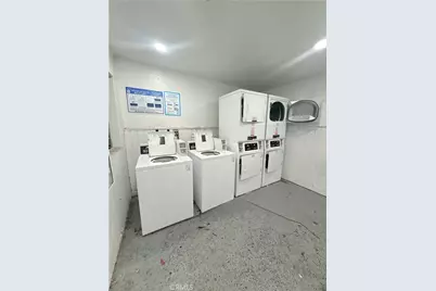 1000 E Bishop Street #M2, Santa Ana, CA 92701 - Photo 44