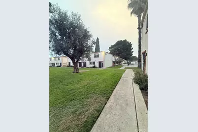 1000 E Bishop Street #M2, Santa Ana, CA 92701 - Photo 10