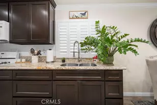 2697 W Parkside Ln, Anaheim, CA 92801 - Photo 14