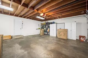 2697 W Parkside Ln, Anaheim, CA 92801 - Photo 38